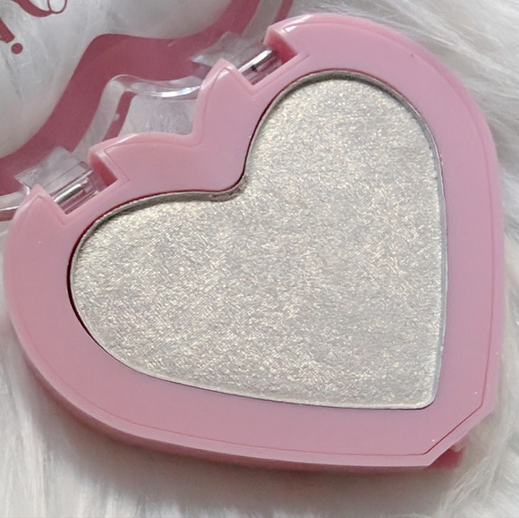Bundle makeup highlighter heart 💖 compact - Picture 2 of 5